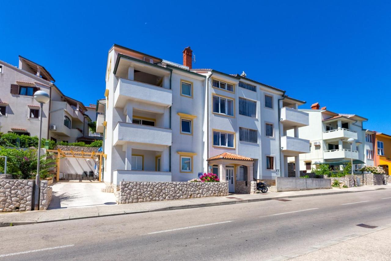 Apartments With A Parking Space Mali Lošinj Eksteriør billede